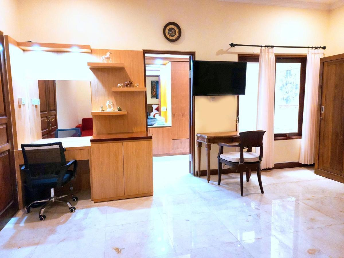 Bali Emerald Apartments Sanur  Exterior photo